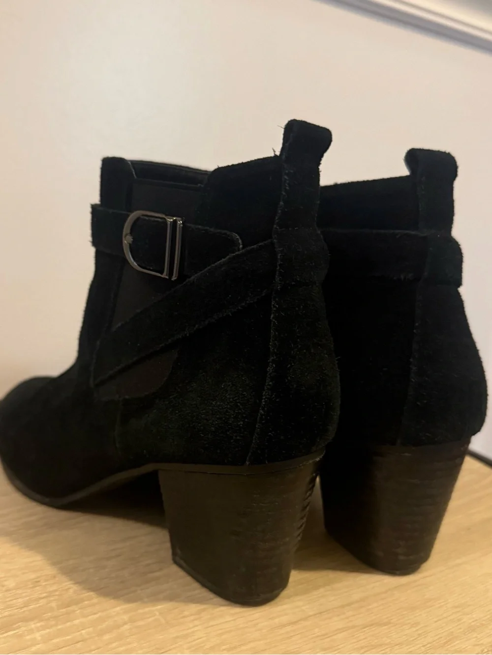 G.H. Bass & Co. chic black